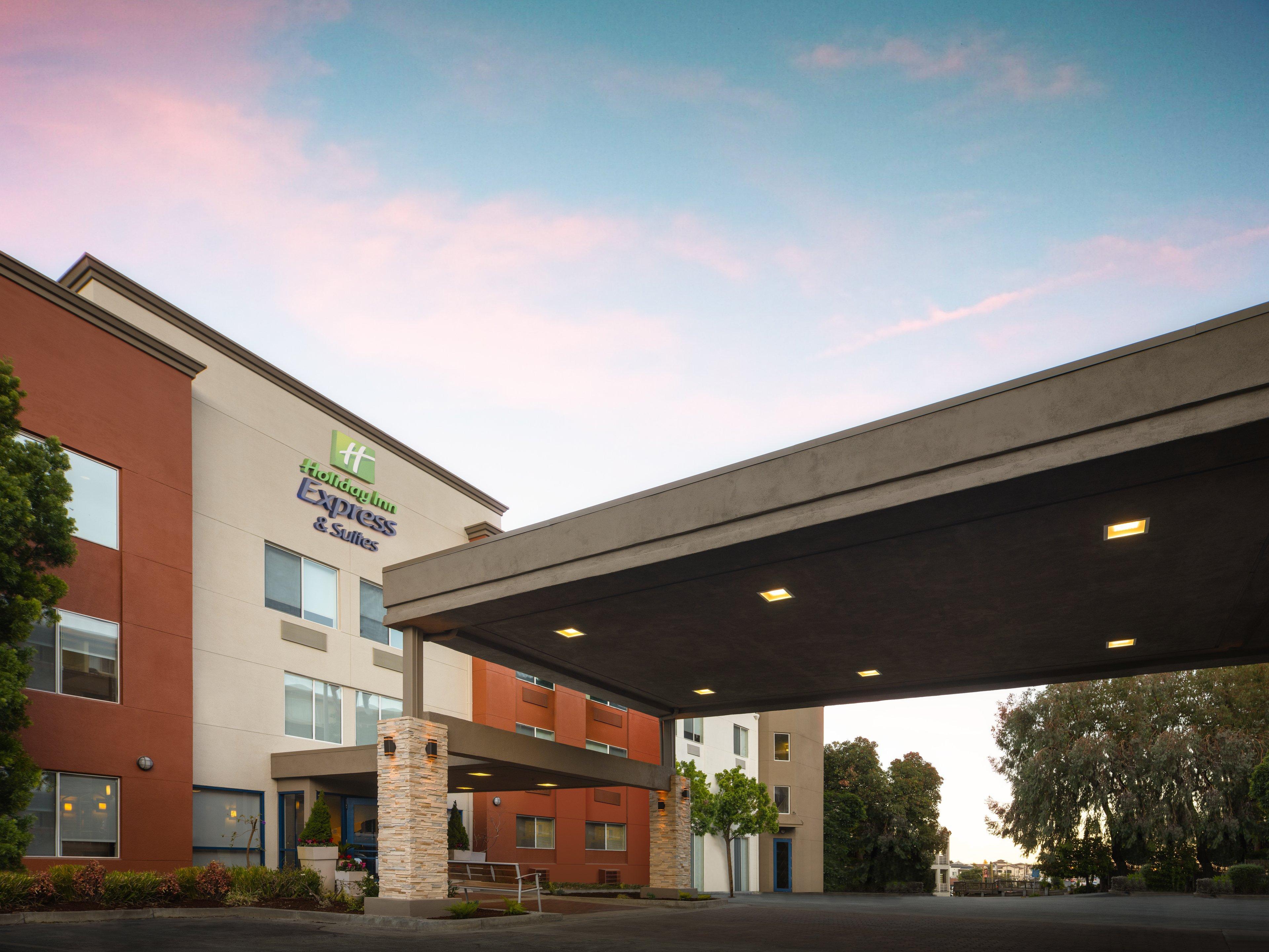 Holiday Inn Express Hotel & Suites Belmont By Ihg Esterno foto