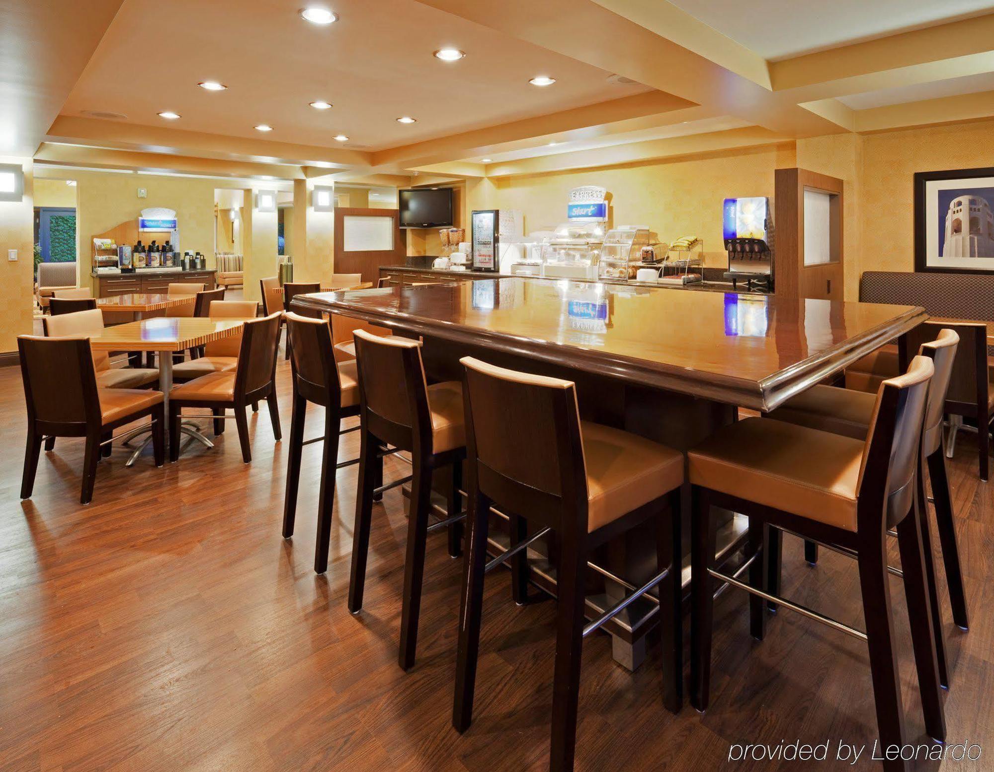 Holiday Inn Express Hotel & Suites Belmont By Ihg Ristorante foto